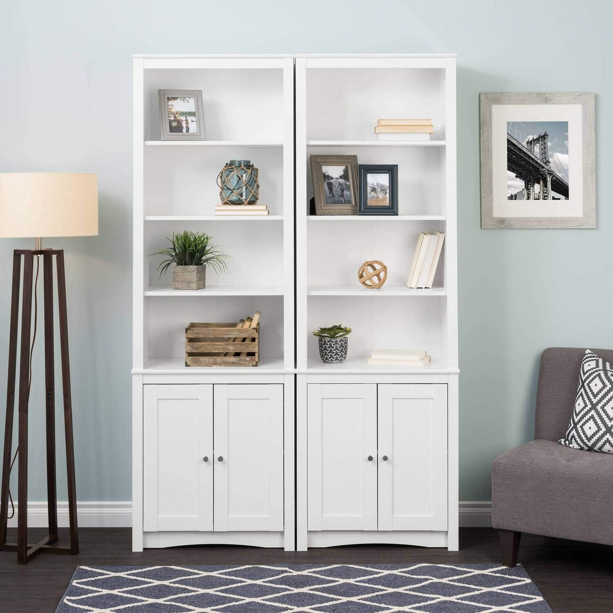 White Tall Bookcase with 2 Doors E436